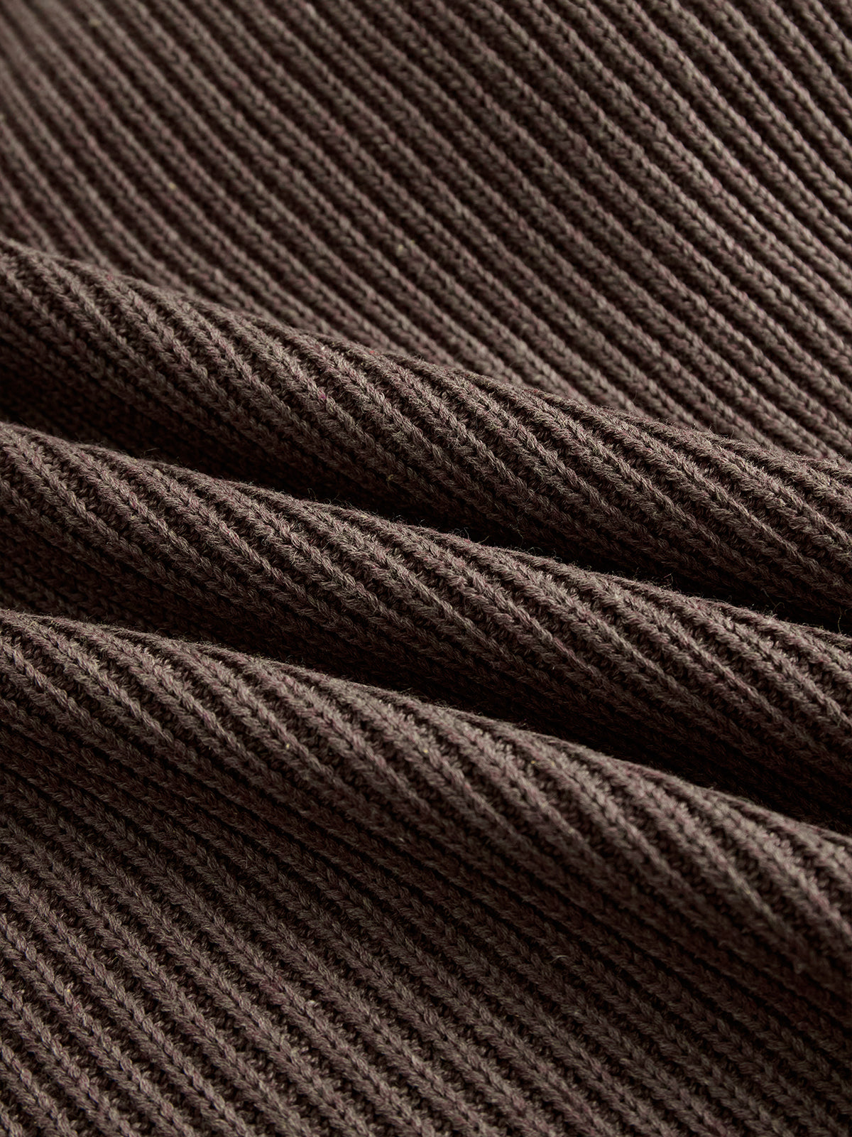 Belén | Vestido de punto con volantes — suave, cálido y romántico.