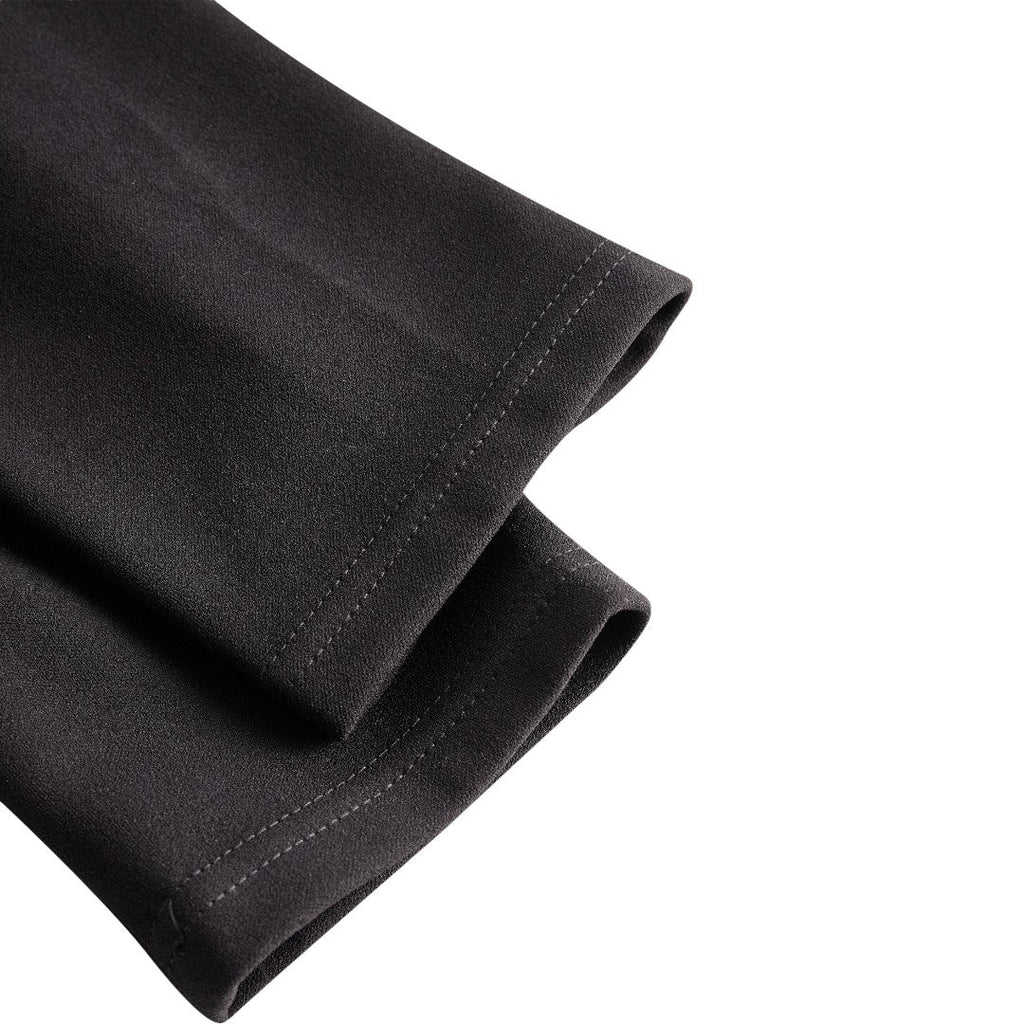 Marina | Vestido negro refinado con cinturón y cuello mandarín