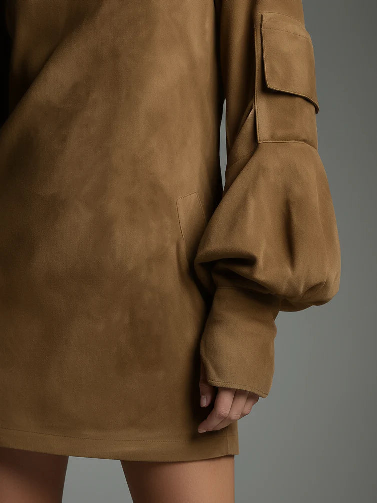 Livia ❘ Vestido mini oversize de ante con cuello alto