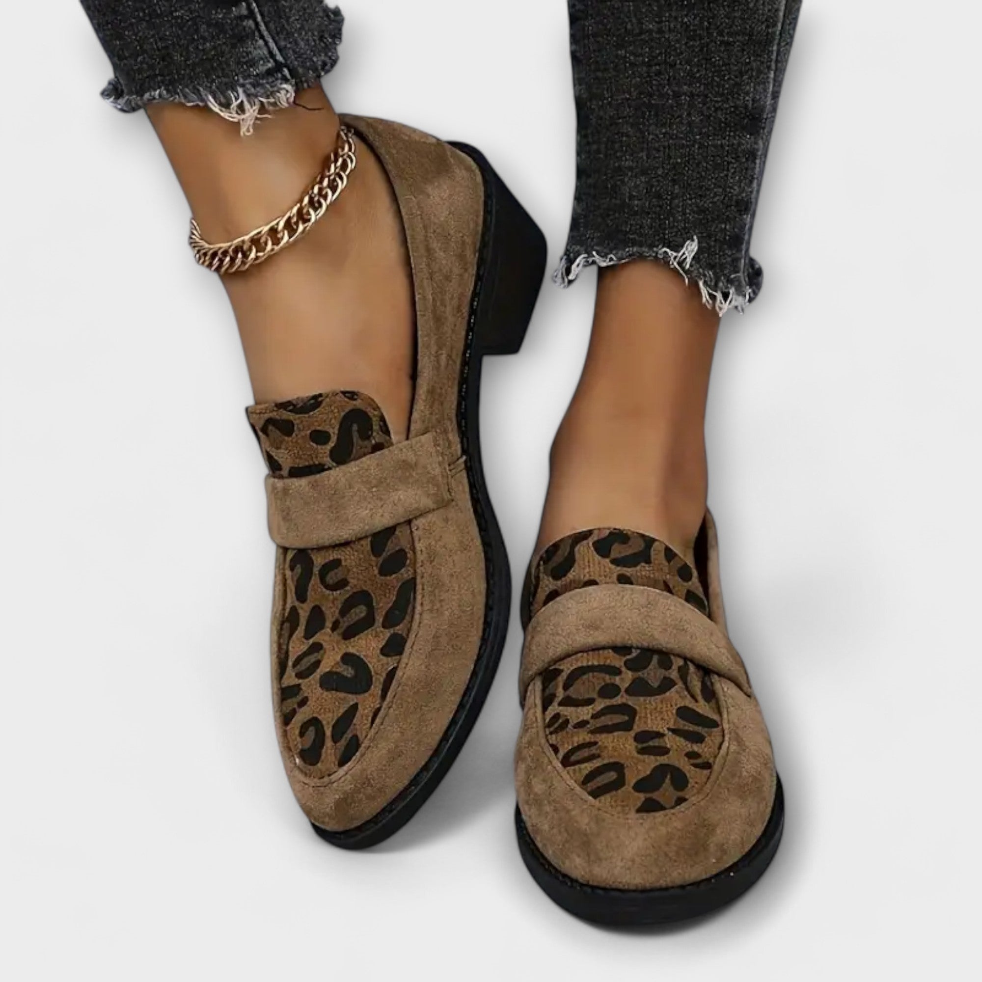 Aurora - Elegantes zapatos de mujer con estampado de leopardo